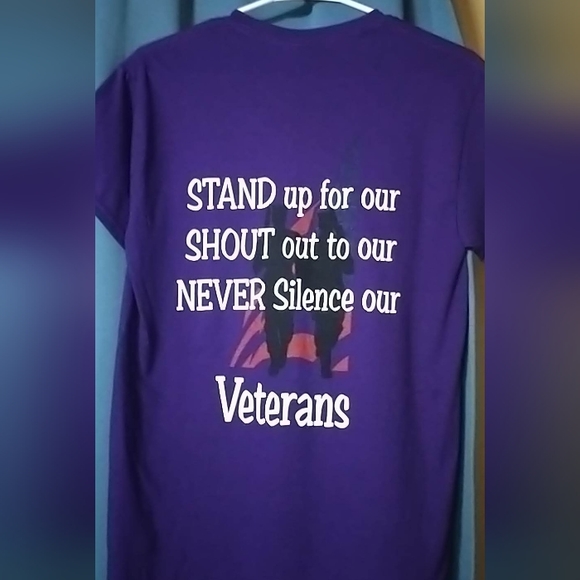 Gildan Stand Up for our Veterans T shirt. - Picture 2 of 5